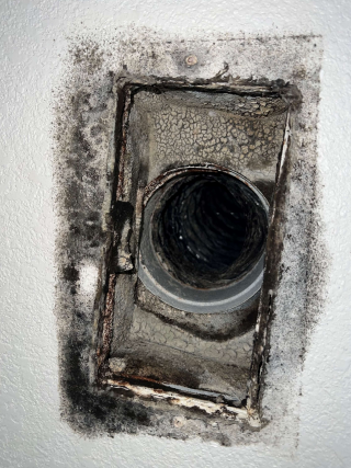 Air duct before professional cleaning